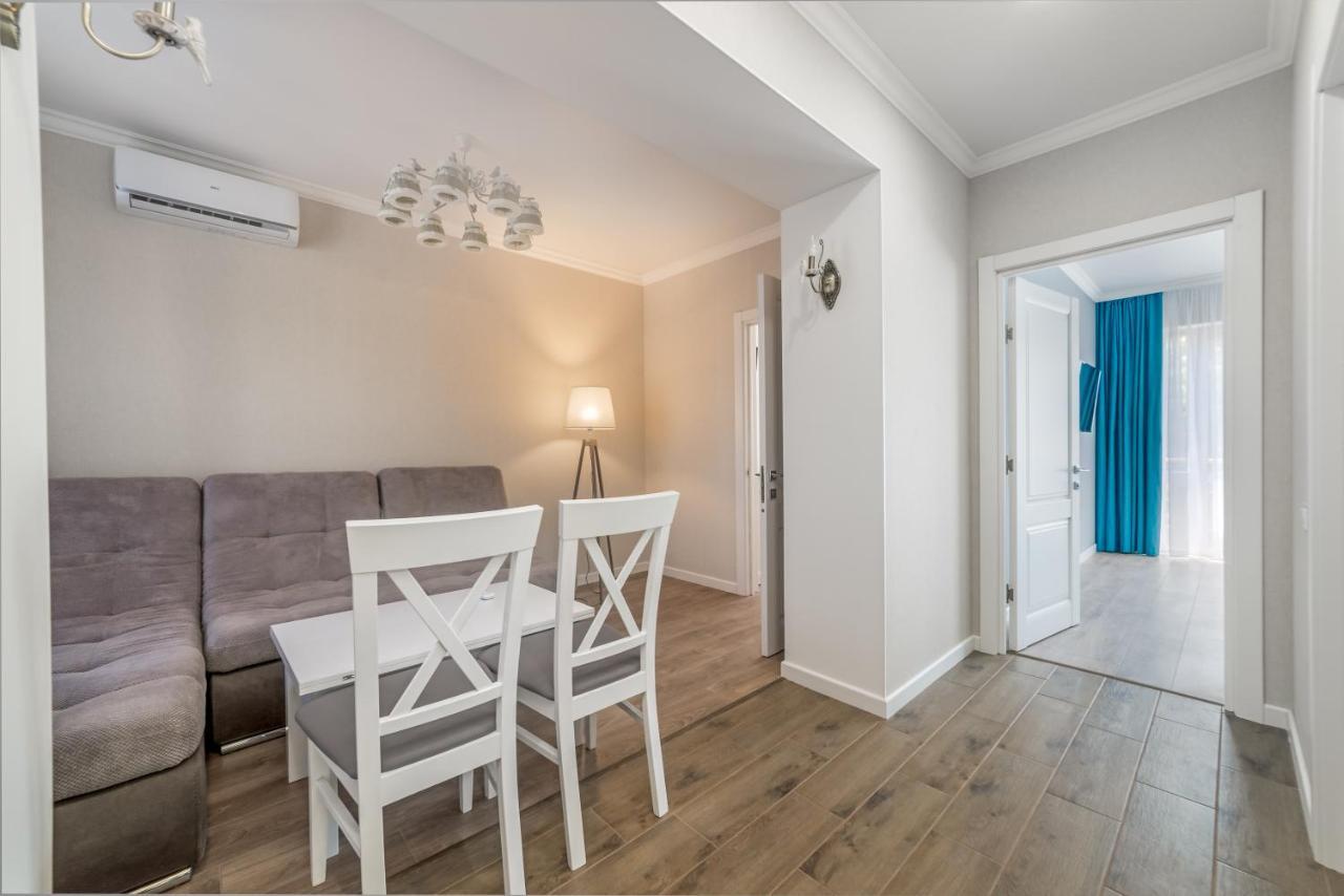 20 Deribasivska Design Apartment โอเดสซา ภายนอก รูปภาพ